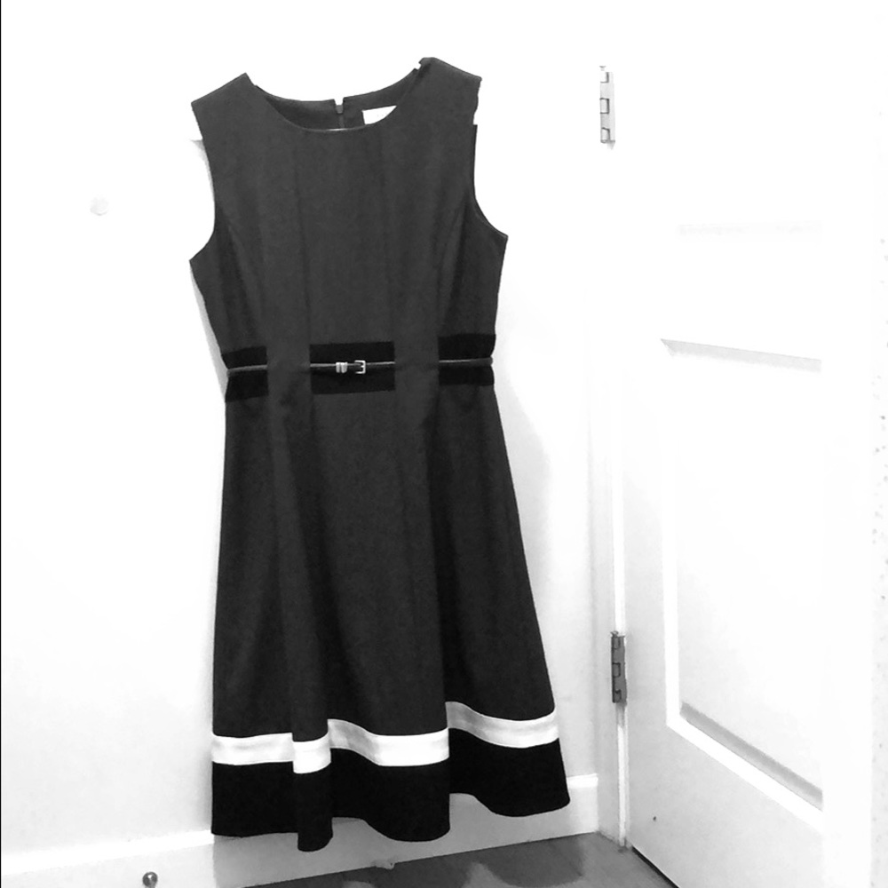 Calvin Klein Belted Fit - Flare Formal Dress